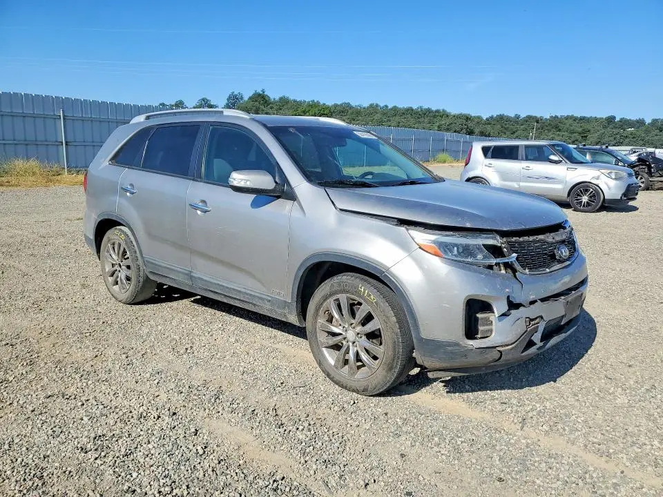 2015 KIA SORENTO LX  