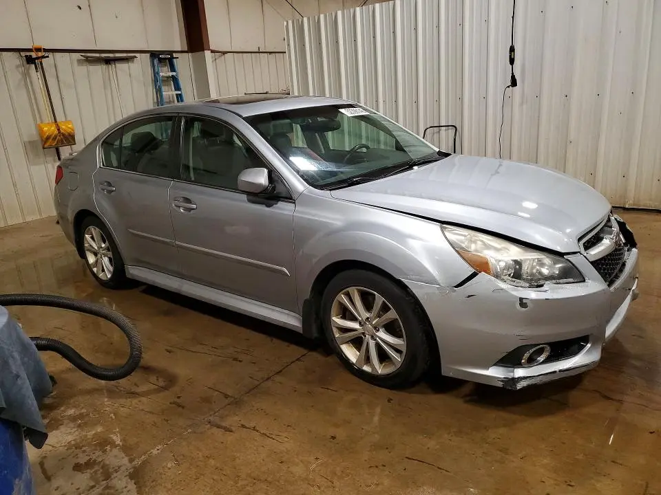 2013 SUBARU LEGACY 3.6R LIMITED  