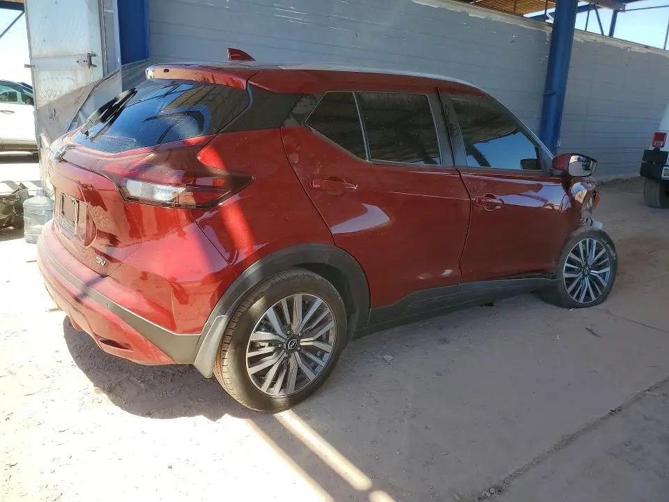 2022 NISSAN KICKS SV  