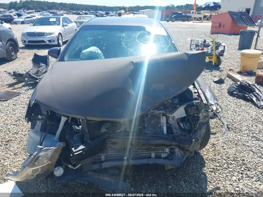 2012 TOYOTA CAMRY SE