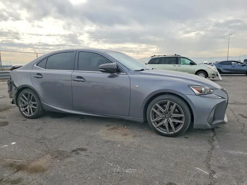 2017 LEXUS IS 200T  