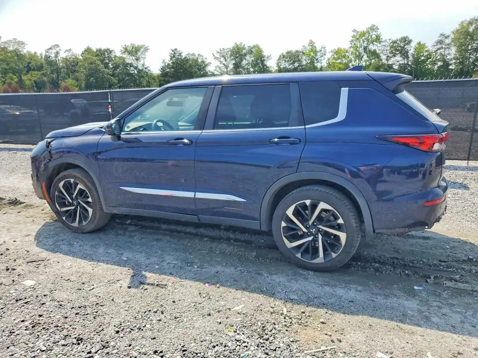 2022 MITSUBISHI OUTLANDER SE  