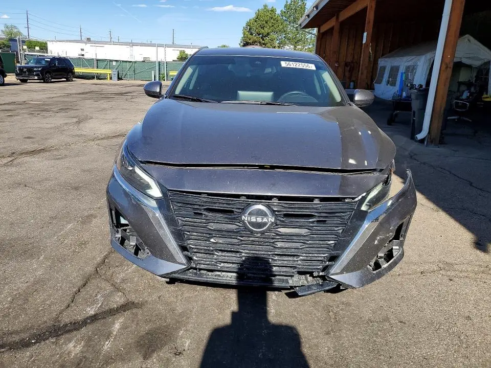 2024 NISSAN ALTIMA SV  