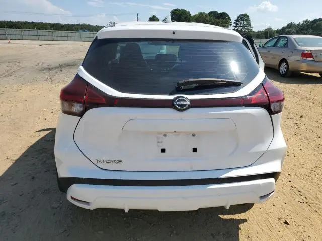 2022 NISSAN KICKS S  