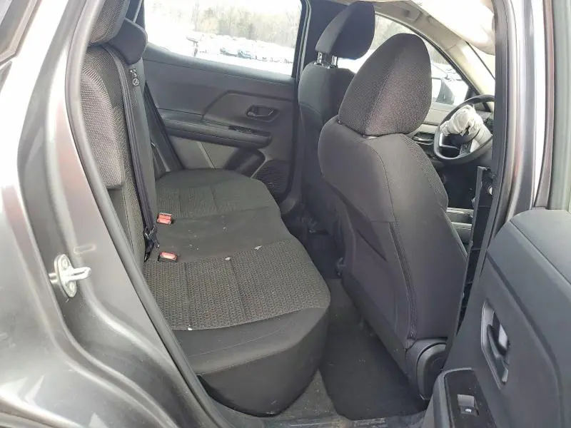 2025 NISSAN KICKS S  