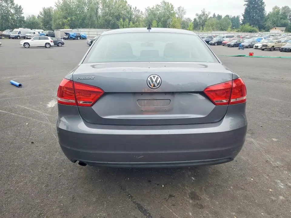 2014 VOLKSWAGEN PASSAT S  