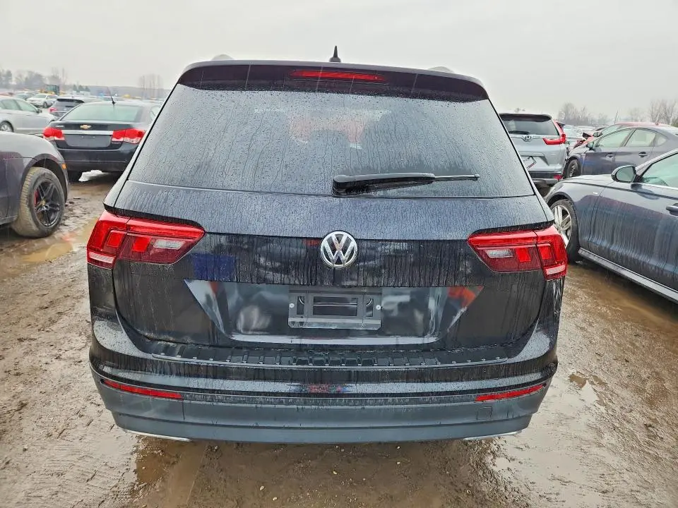 2018 VOLKSWAGEN TIGUAN SE  