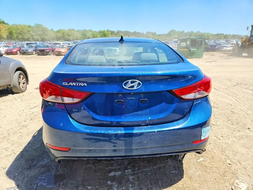 2015 HYUNDAI ELANTRA SE  
