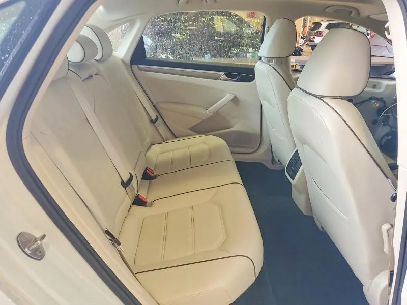 2018 VOLKSWAGEN PASSAT   