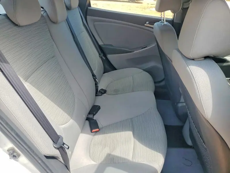 2015 HYUNDAI ACCENT GLS  
