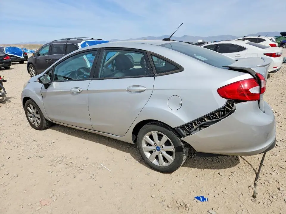 2013 FORD FIESTA SE  
