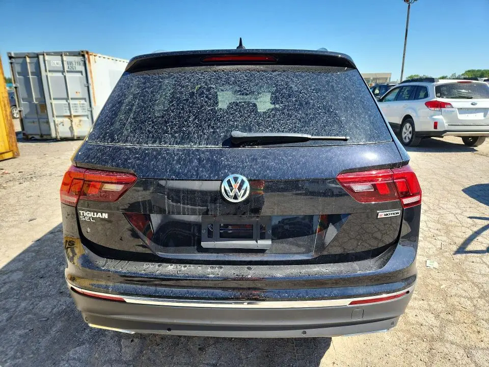 2021 VOLKSWAGEN TIGUAN SE  