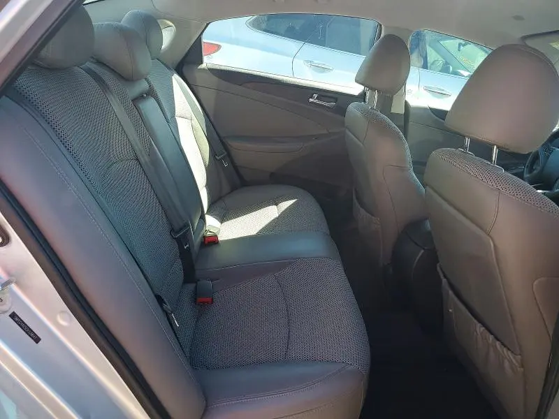 2012 HYUNDAI SONATA SE  