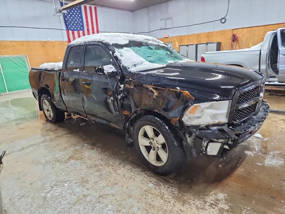 2013 RAM 1500 ST  