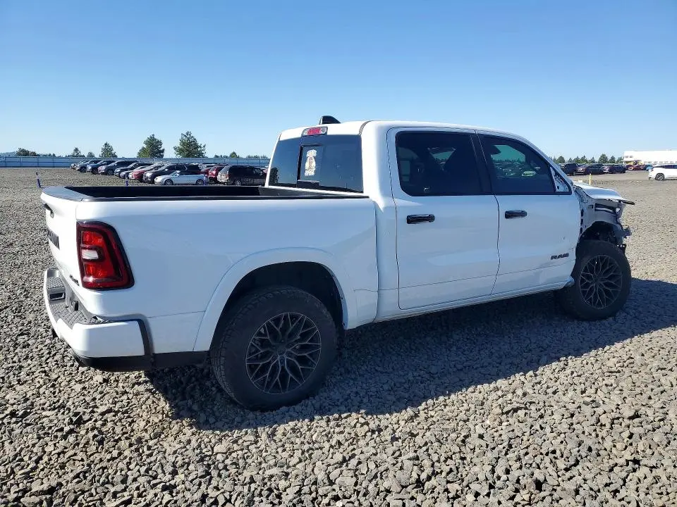 2025 RAM 1500 LARAMIE  