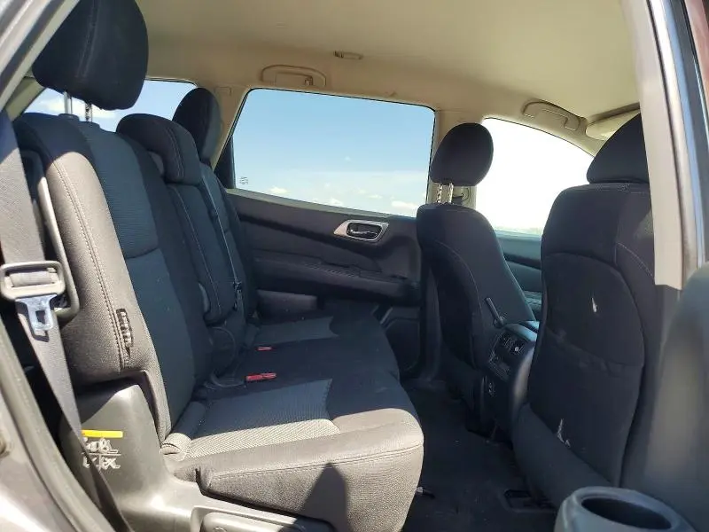 2018 NISSAN PATHFINDER SV  