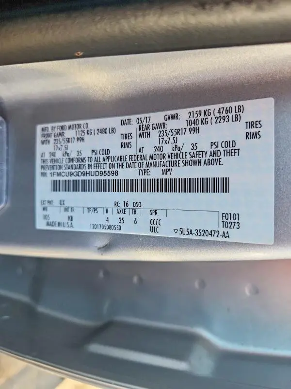 2017 FORD ESCAPE SE  