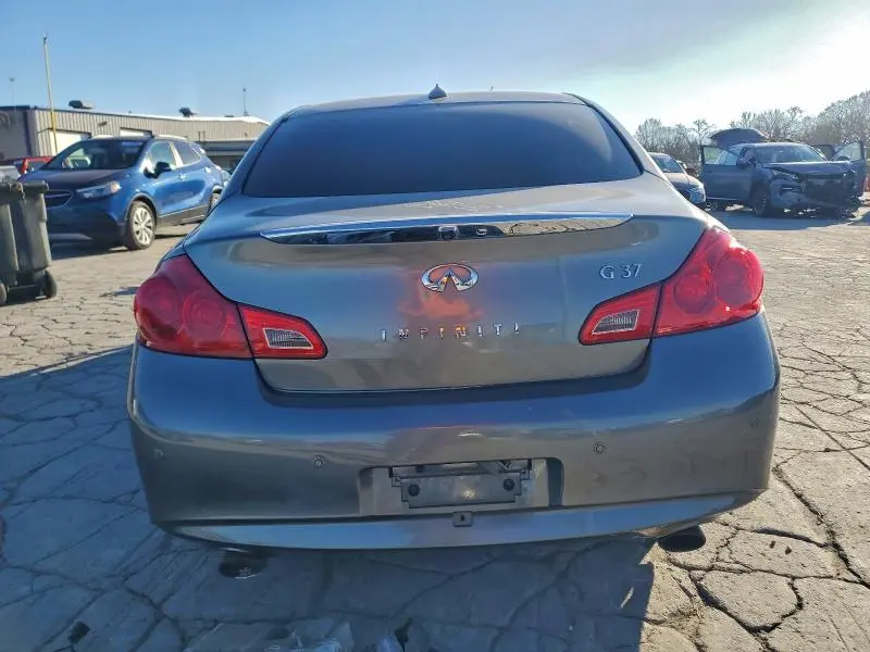 2013 INFINITI G37 BASE  