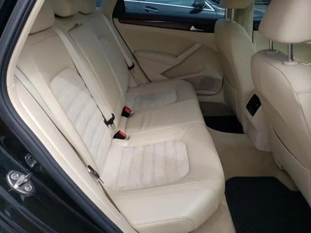 2013 VOLKSWAGEN PASSAT SEL  