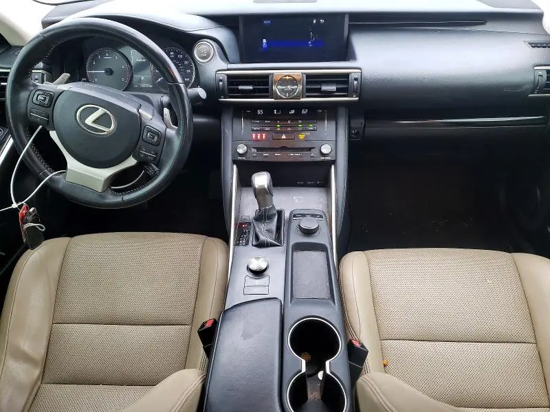 2018 LEXUS IS 300 BASE  
