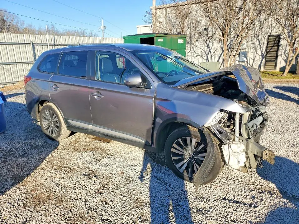 2019 MITSUBISHI OUTLANDER SE  