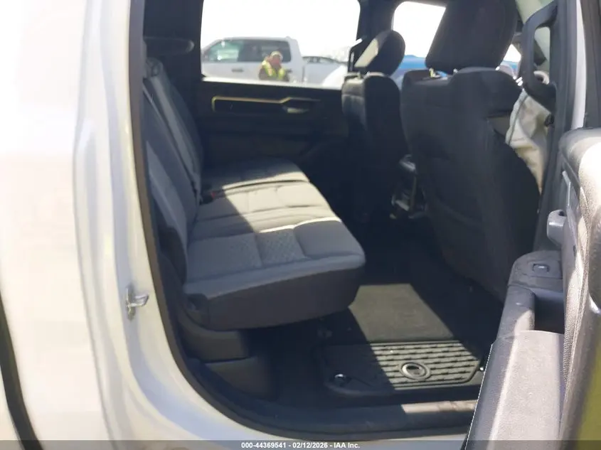 2025 RAM 1500 BIG HORN  4X4 5'7 BOX