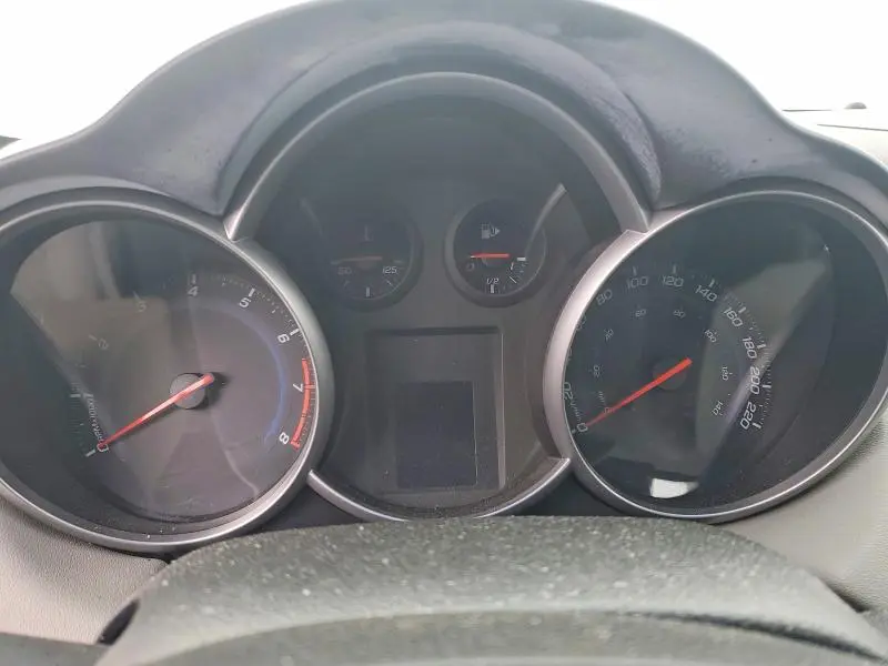 2011 CHEVROLET CRUZE LS  