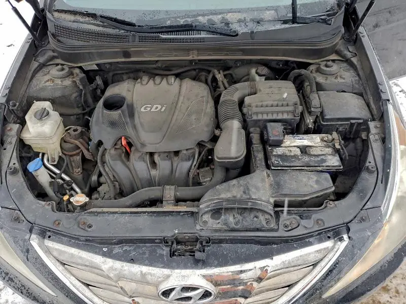 2011 HYUNDAI SONATA SE  