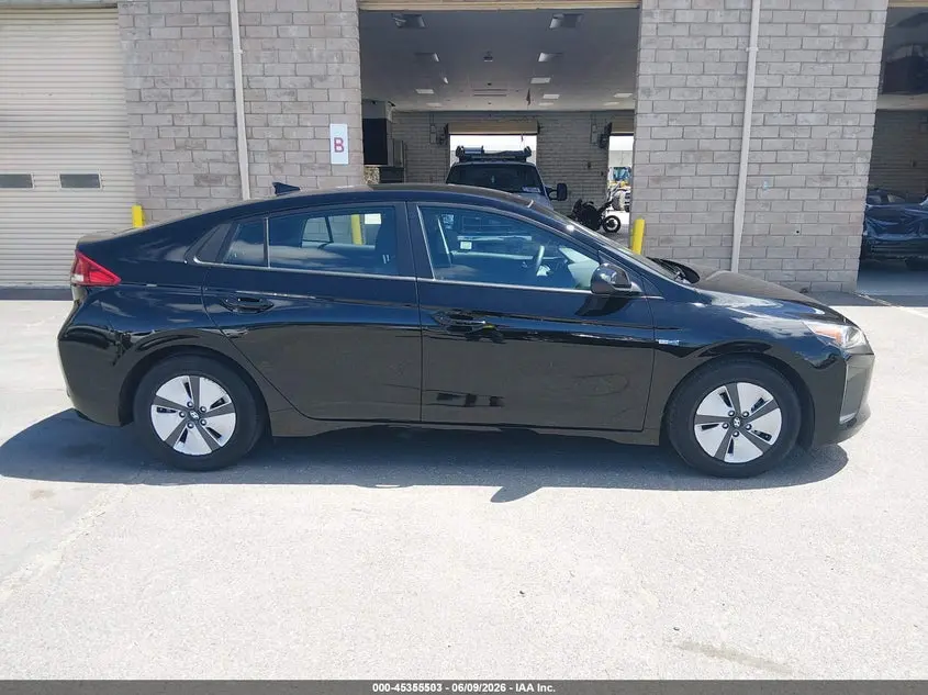 2018 HYUNDAI IONIQ HYBRID BLUE