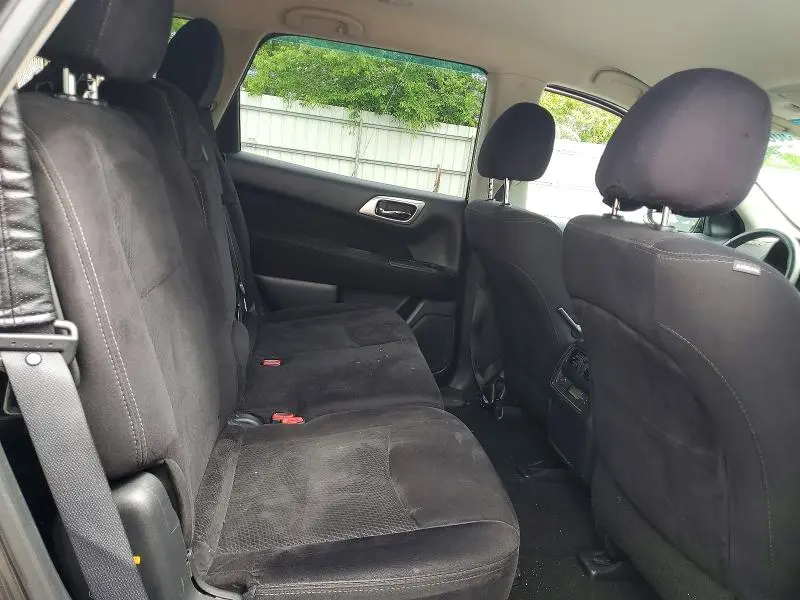 2014 NISSAN PATHFINDER SV  