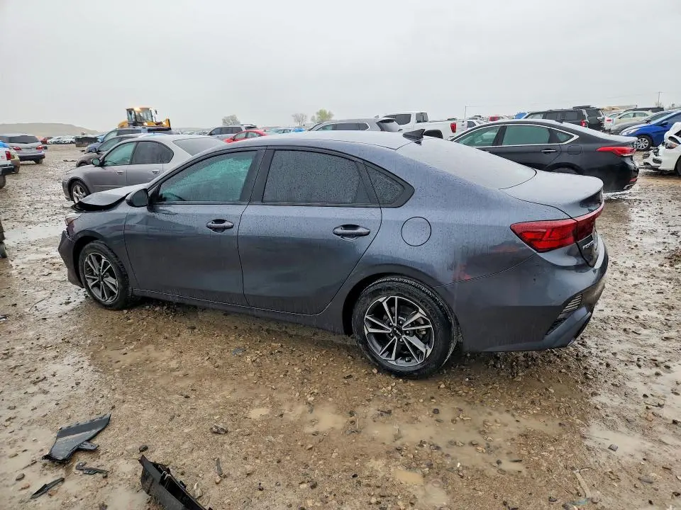 2022 KIA FORTE LXS  