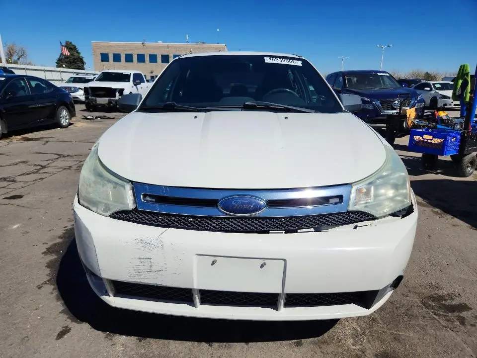 2010 FORD FOCUS SE  
