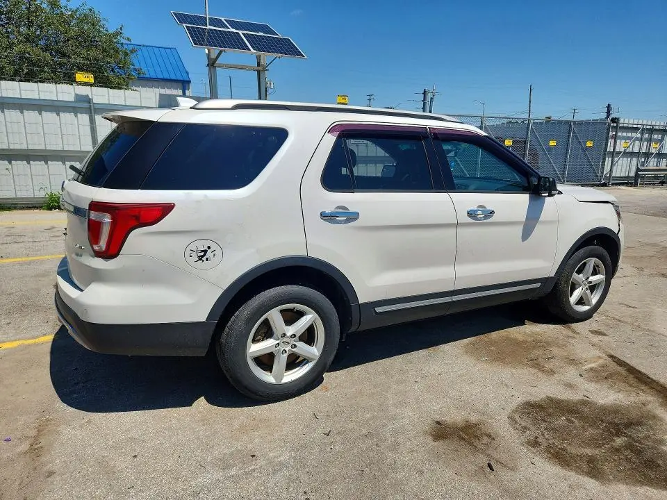 2016 FORD EXPLORER XLT  