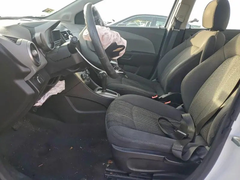 2015 CHEVROLET SONIC LT  