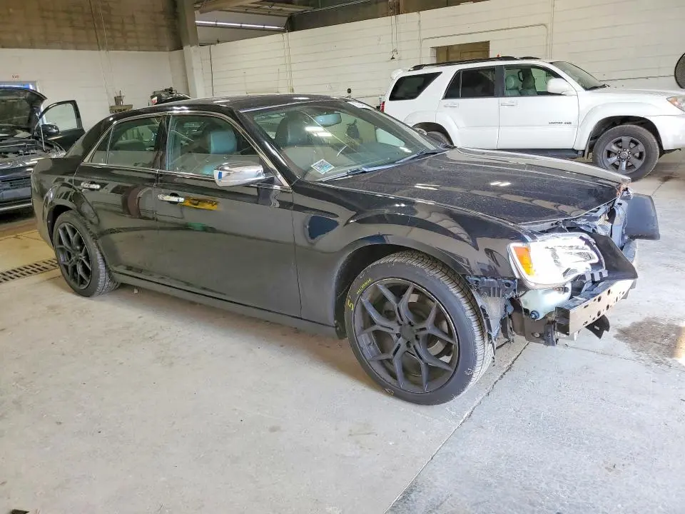 2012 CHRYSLER 300 LIMITED  