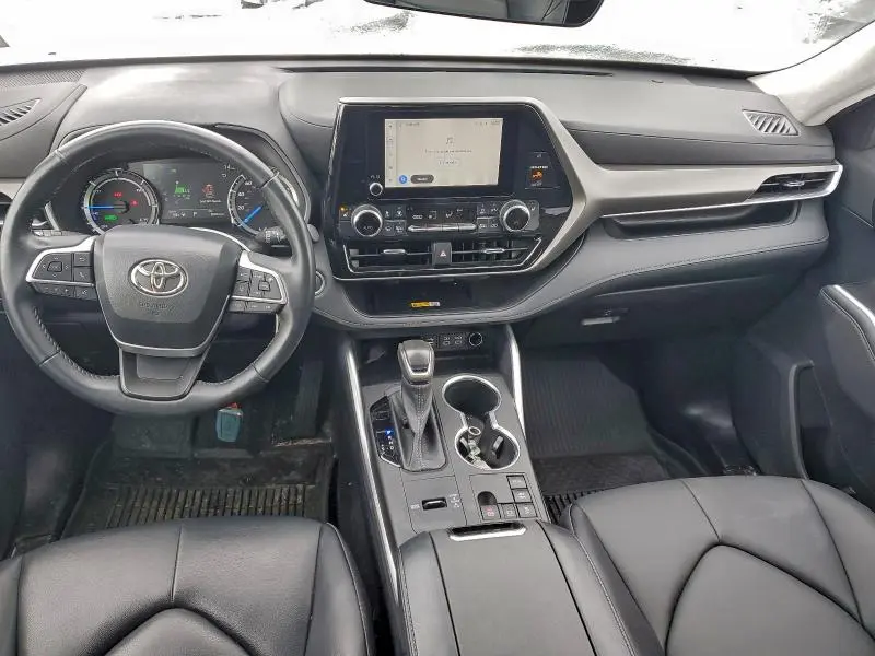 2023 TOYOTA HIGHLANDER HYBRID XLE  