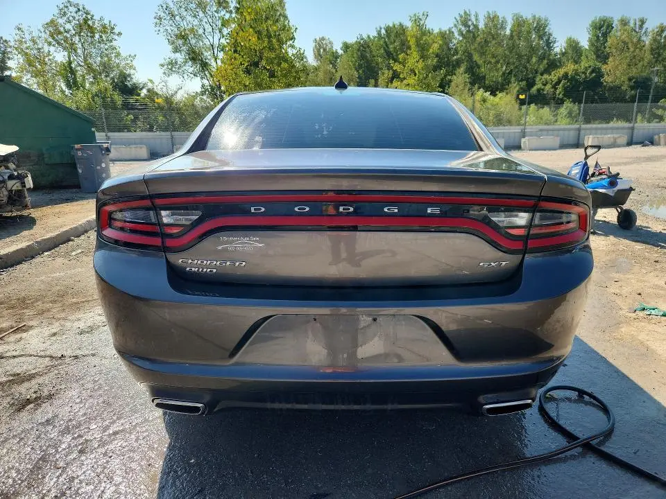 2017 DODGE CHARGER SXT  