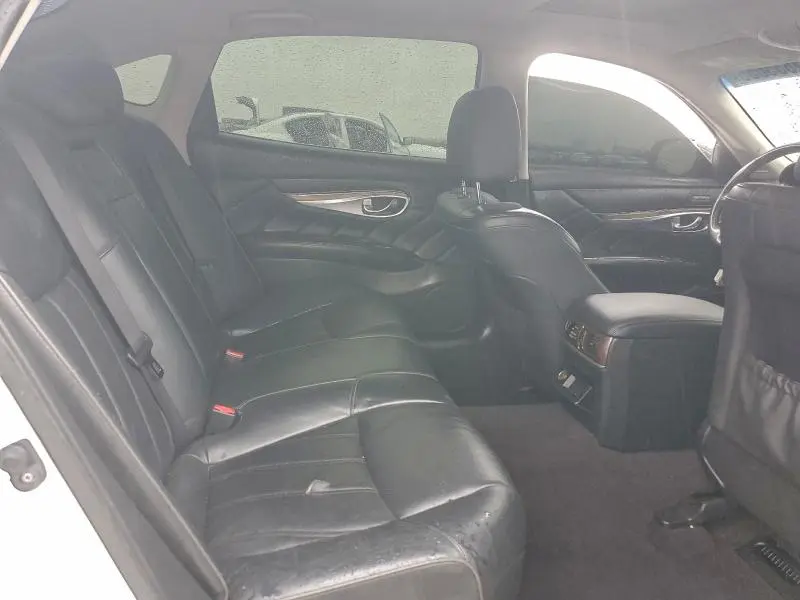 2018 INFINITI Q70L 3.7 LUXE  