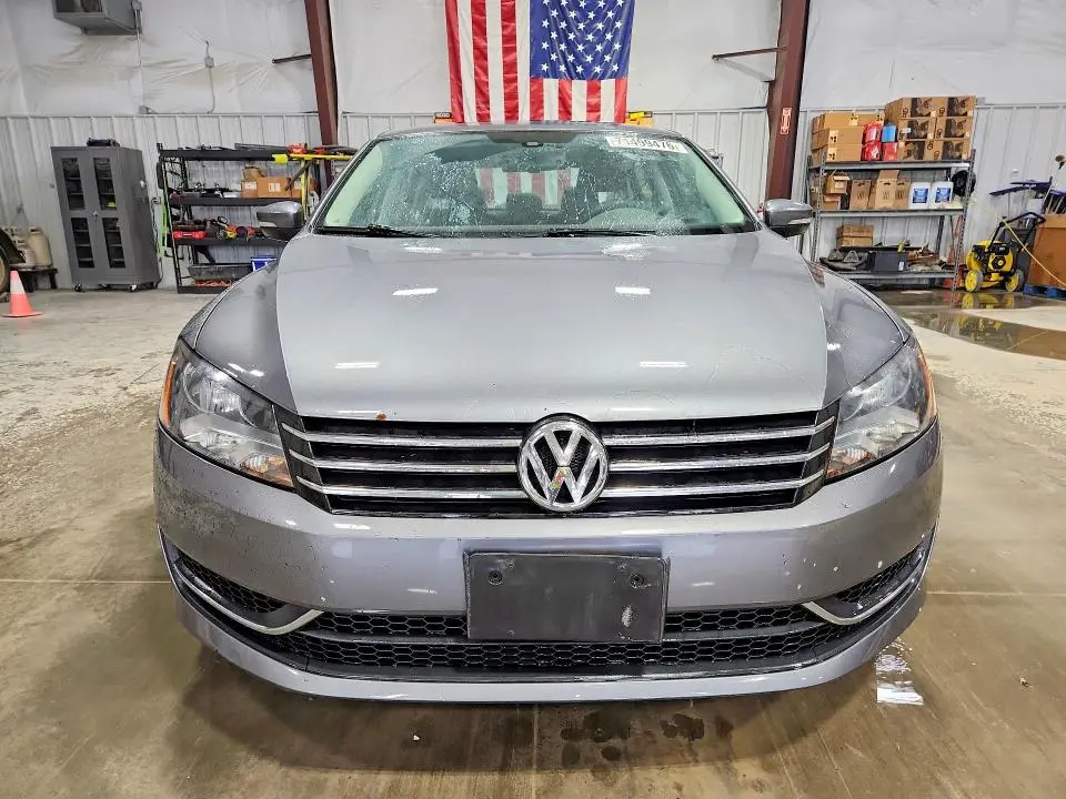 2014 VOLKSWAGEN PASSAT SE  