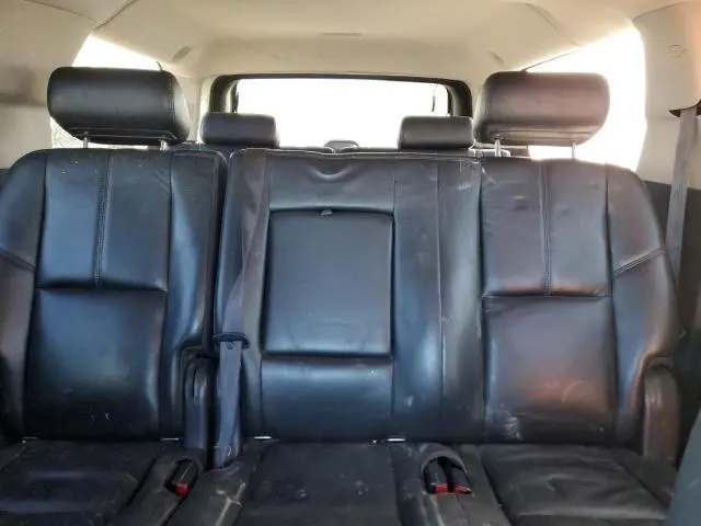 2010 GMC YUKON XL K2500 SLT  