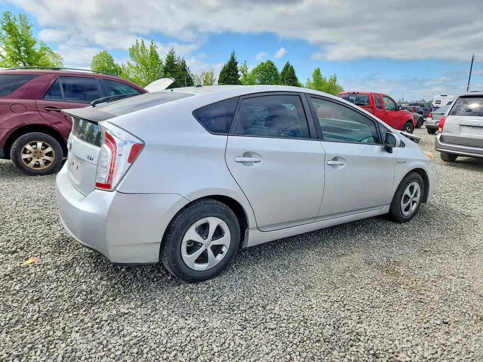 2014 TOYOTA PRIUS TWO  