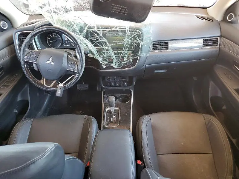 2019 MITSUBISHI OUTLANDER GT  