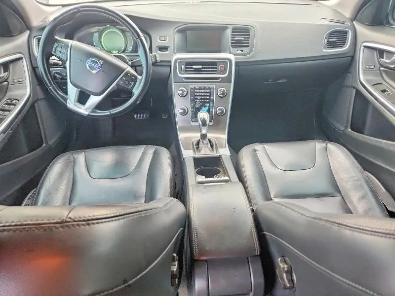 2015 VOLVO V60 PREMIER  