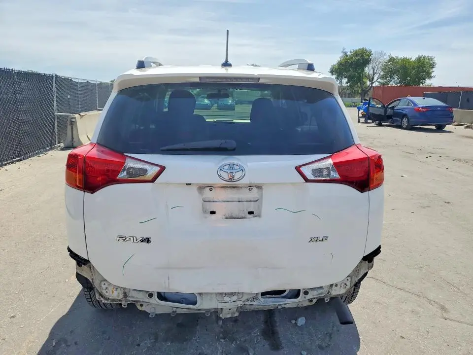 2013 TOYOTA RAV4 XLE  