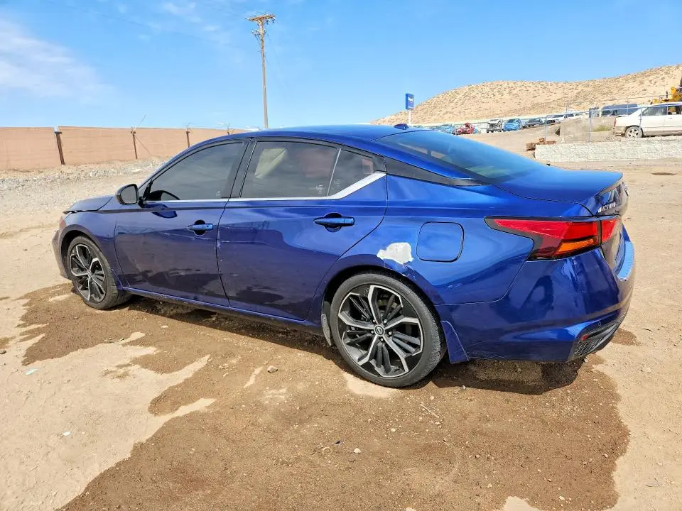 2023 NISSAN ALTIMA SR  