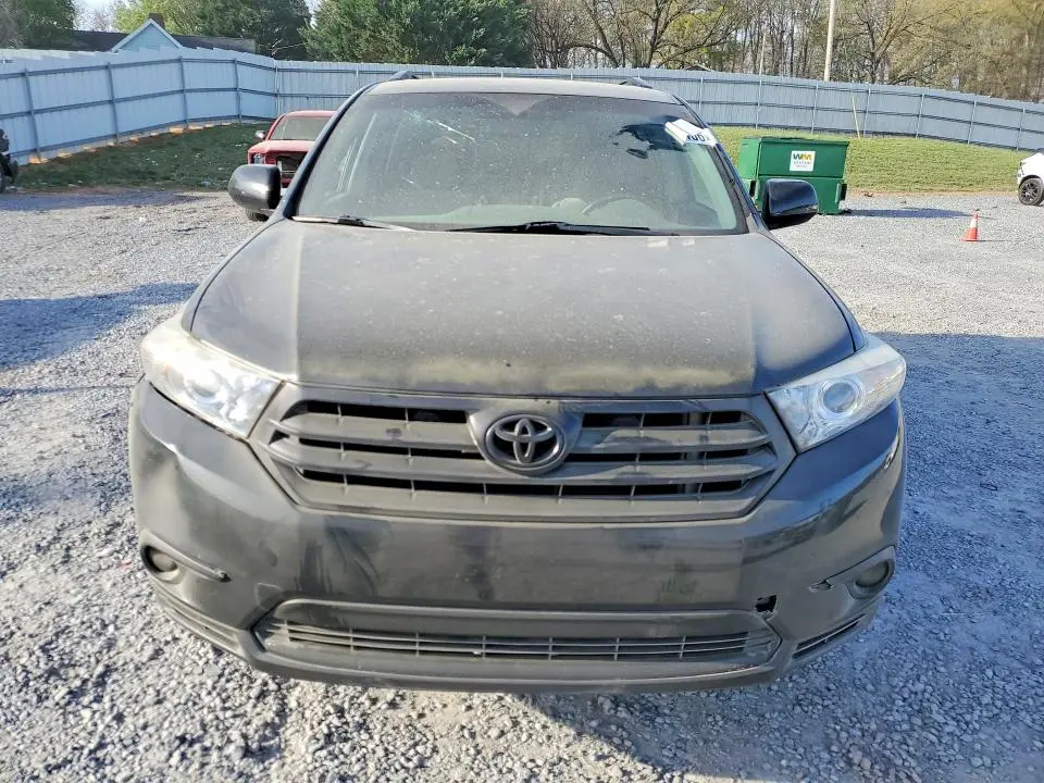 2013 TOYOTA HIGHLANDER PLUS  