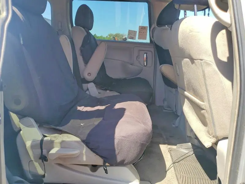 2017 NISSAN QUEST SV  