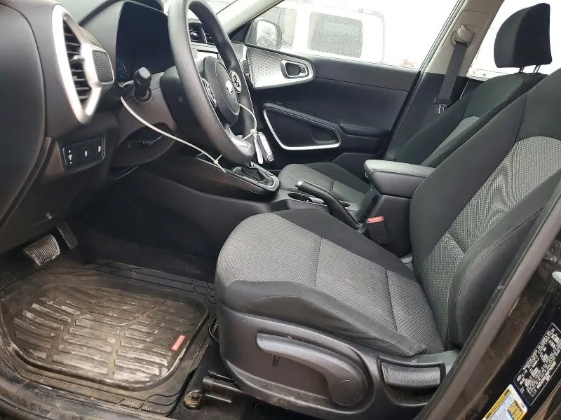 2021 KIA SOUL LX  