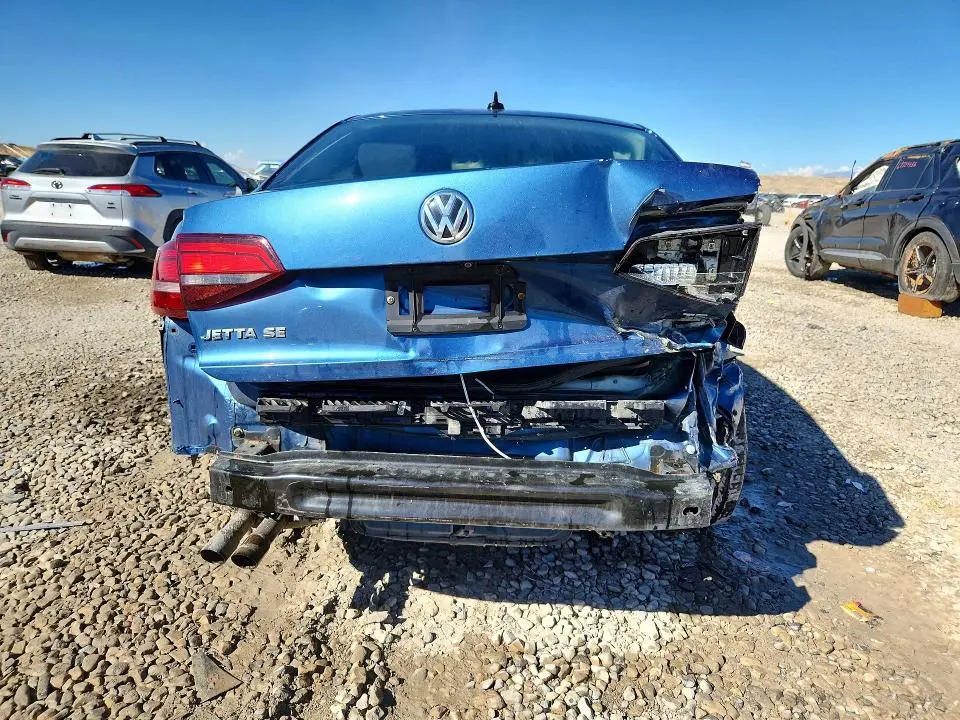 2016 VOLKSWAGEN JETTA SE  