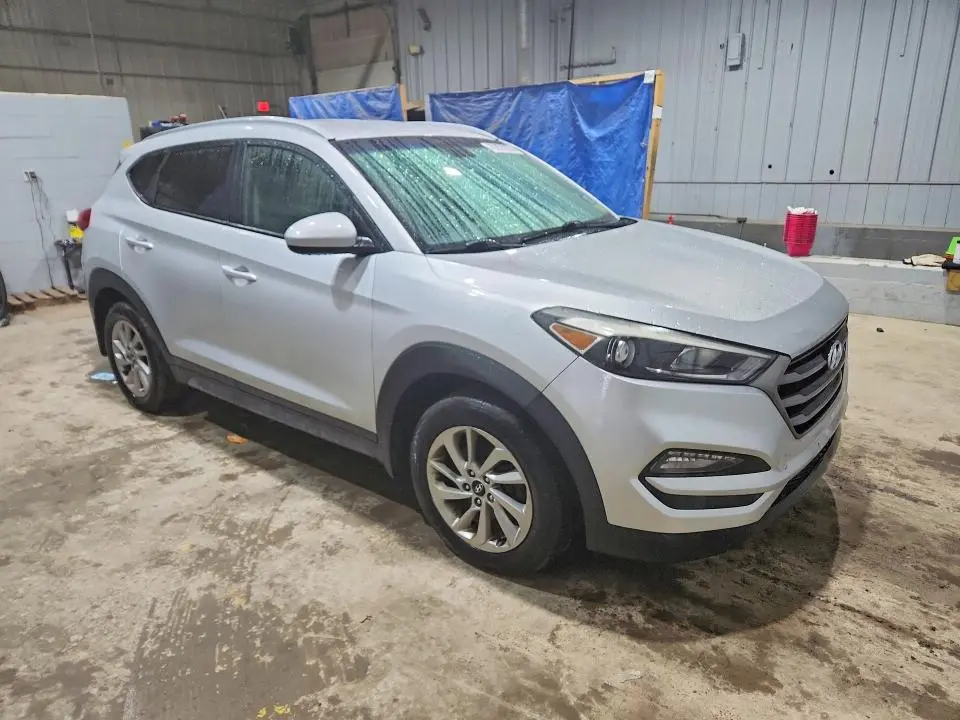 2016 HYUNDAI TUCSON   